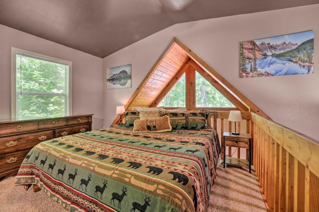Cozy Whittier Cabin And Yard And Hot Tub, Pets Welcome Exteriör bild