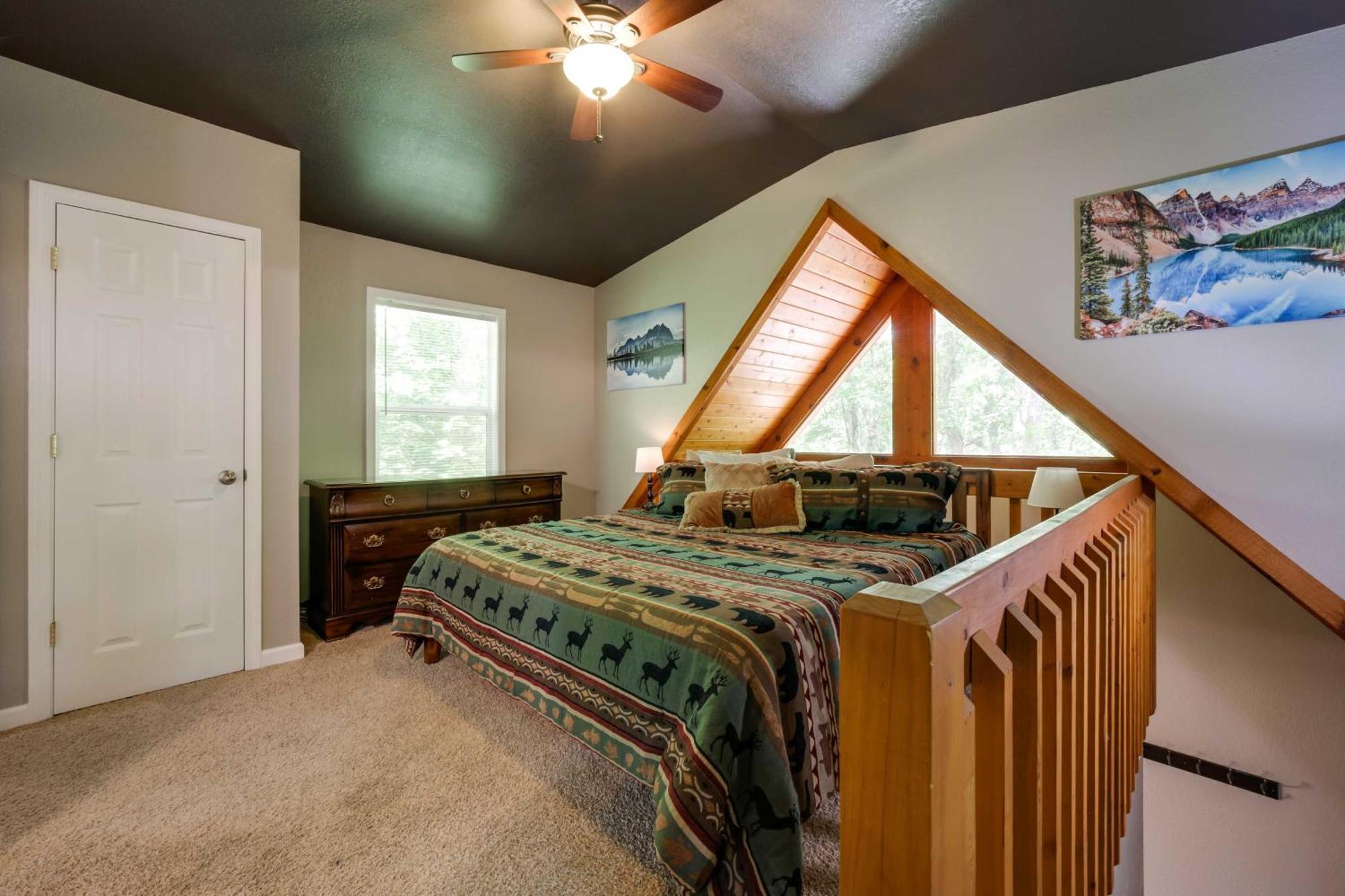 Cozy Whittier Cabin And Yard And Hot Tub, Pets Welcome Exteriör bild
