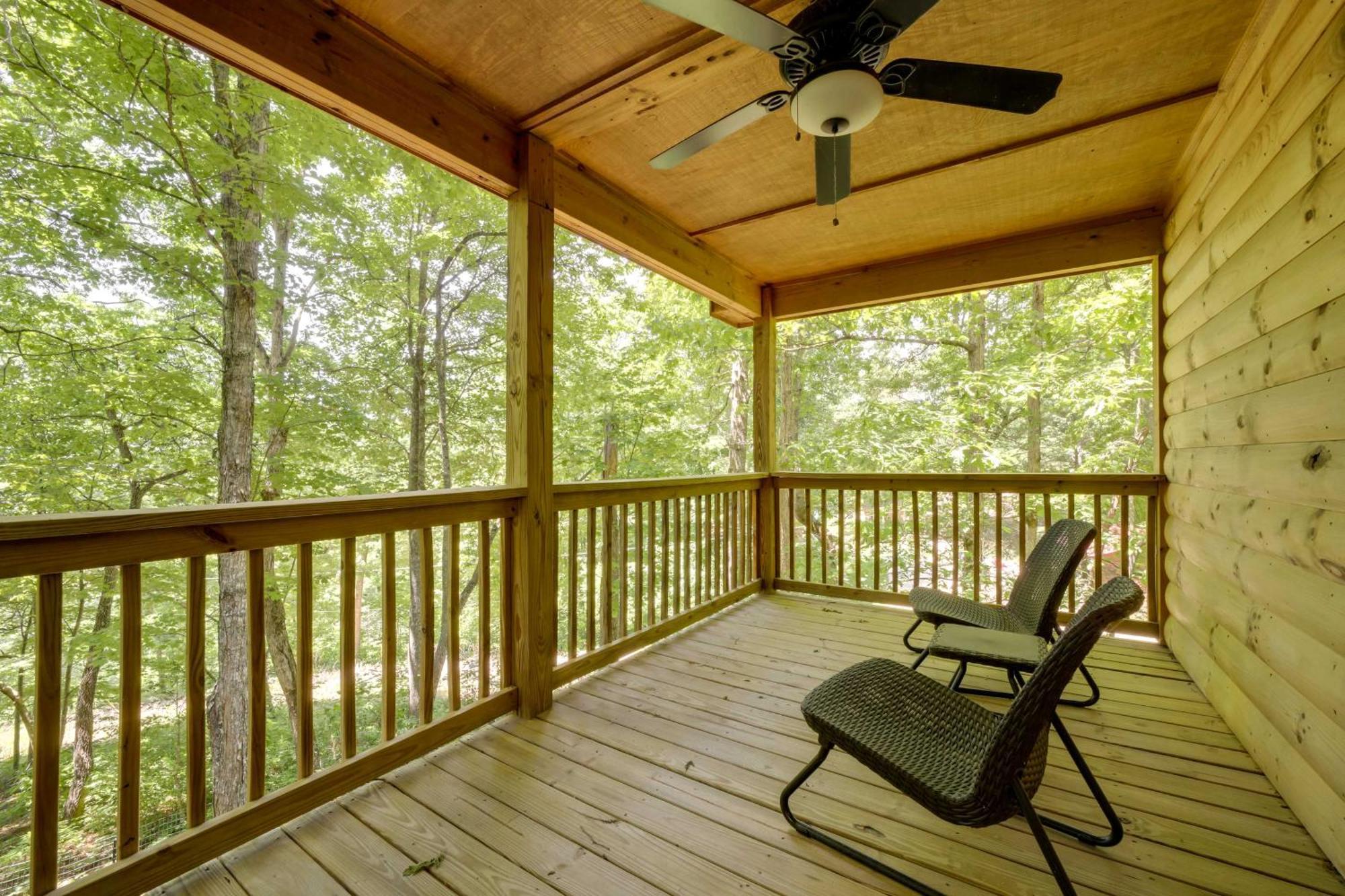 Cozy Whittier Cabin And Yard And Hot Tub, Pets Welcome Exteriör bild