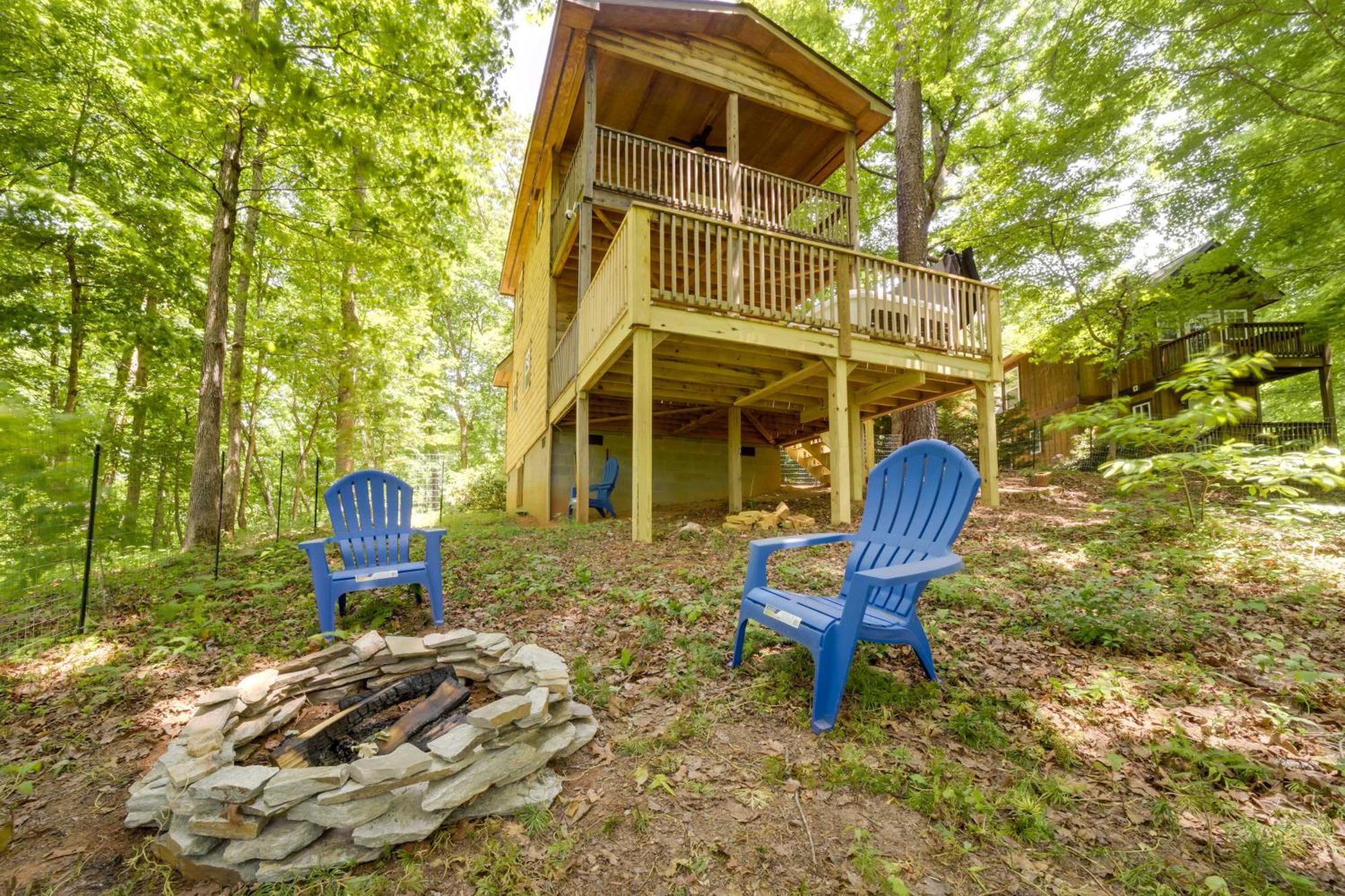 Cozy Whittier Cabin And Yard And Hot Tub, Pets Welcome Exteriör bild